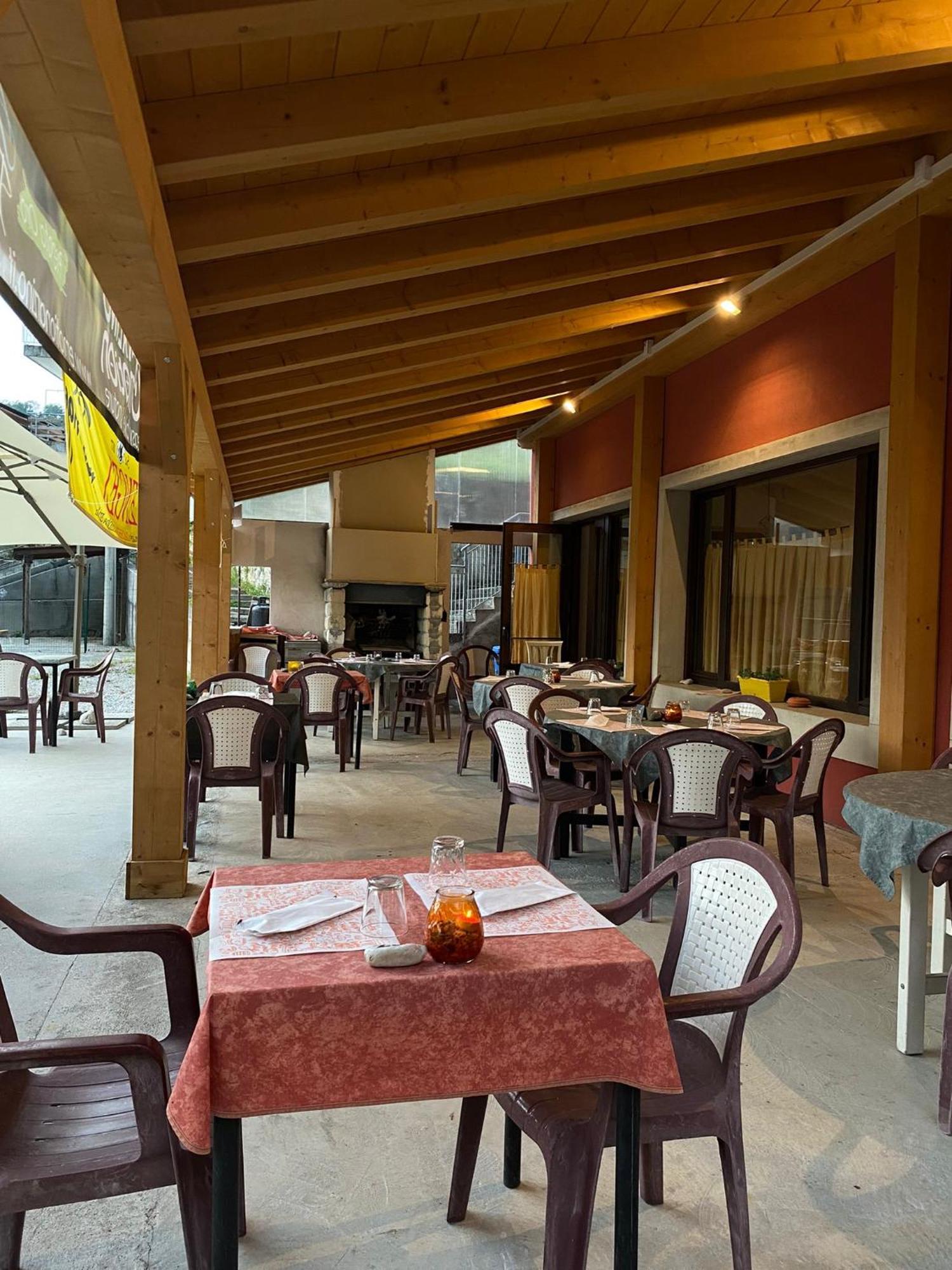 Albergo Alla Posta Anduins Exterior photo